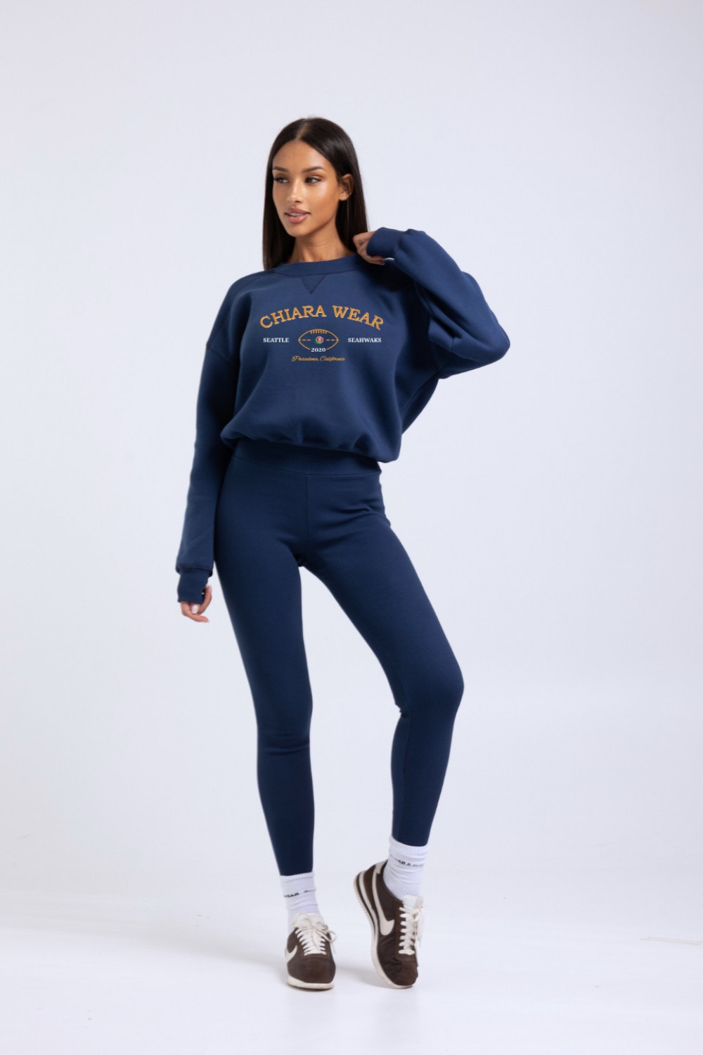 Bluza damska boxy haft CALIFORNIA - granatowy 3