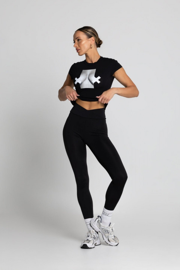 Krótki dopasowany t-shirt typu motylek nadruk XX BOOBIES - czarny 1