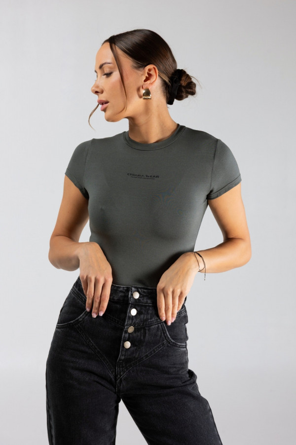 Krótki dopasowany t-shirt typu motylek nadruk CHIARA - khaki 1