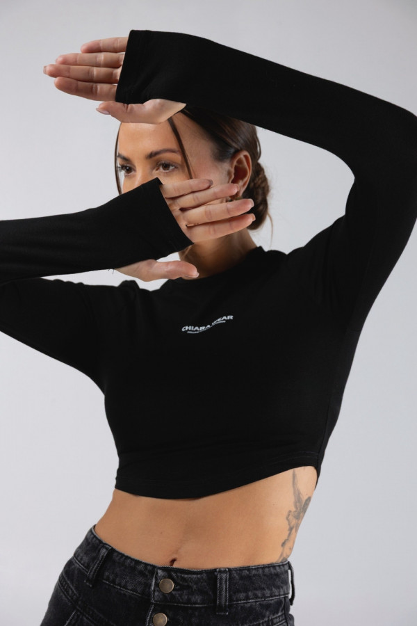 Krótki dopasowany longsleeve VALERIE nadruk CHIARA - czarny 4