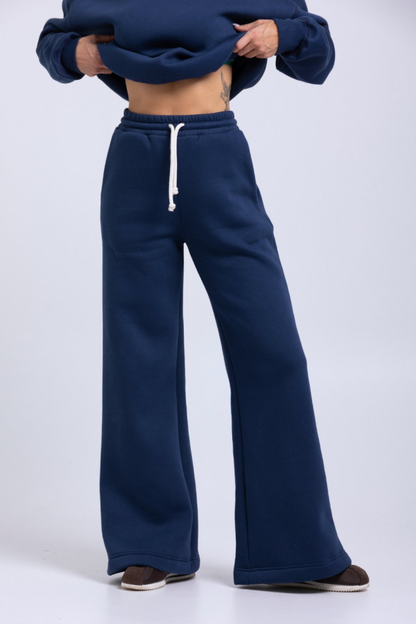 Spodnie dresowe typu szwedy - granatowy
